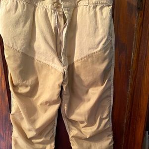Nice rugged Avid Outdoors snow pants
